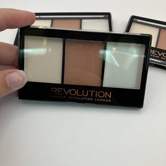 Revolution Ultra Cream Contour Kit Lightening Contour F02 0.28 OZ Pack Of 3 Pcs - Picture 2 of 4